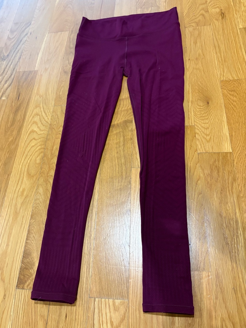 lululemon athletica Maroon Stretch Leggings with small cutout details